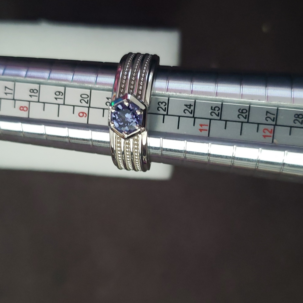 Ring - Picture 4 of 4